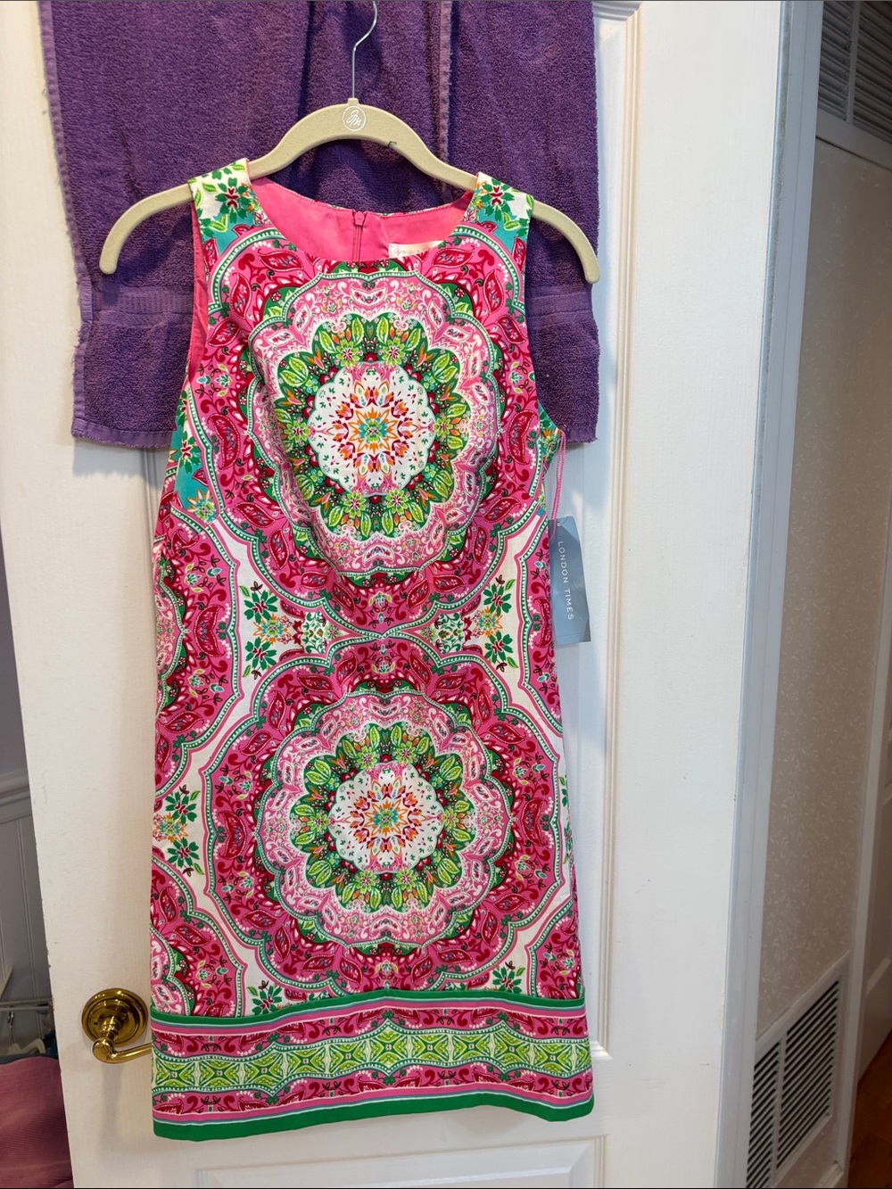 NWT London Times Pink Green Floral Medallion Shift Dress